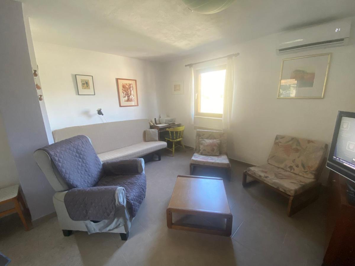 Apartman Silna Your New Home With Terrace And Garden Bobovisca Екстериор снимка
